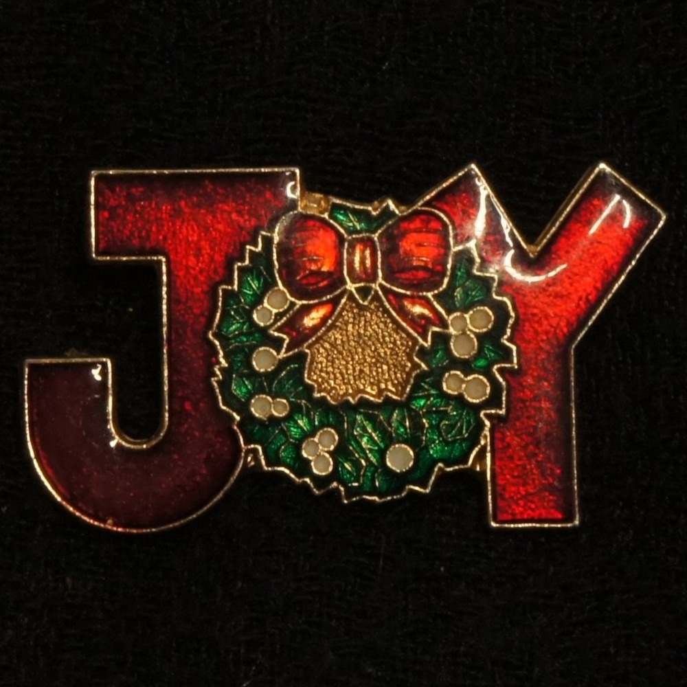 Vintage Retro 1979 Centerline JOY Christmas Brooch Wreath‎ Enamel Holiday Pin